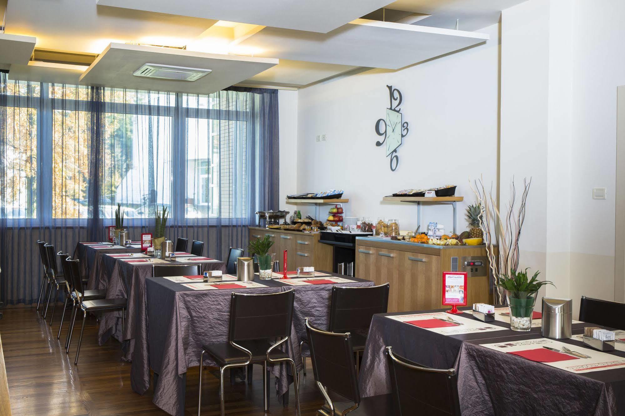 Best Western Ivrea Crystal Palace Banchette D'Ivrea ภายนอก รูปภาพ