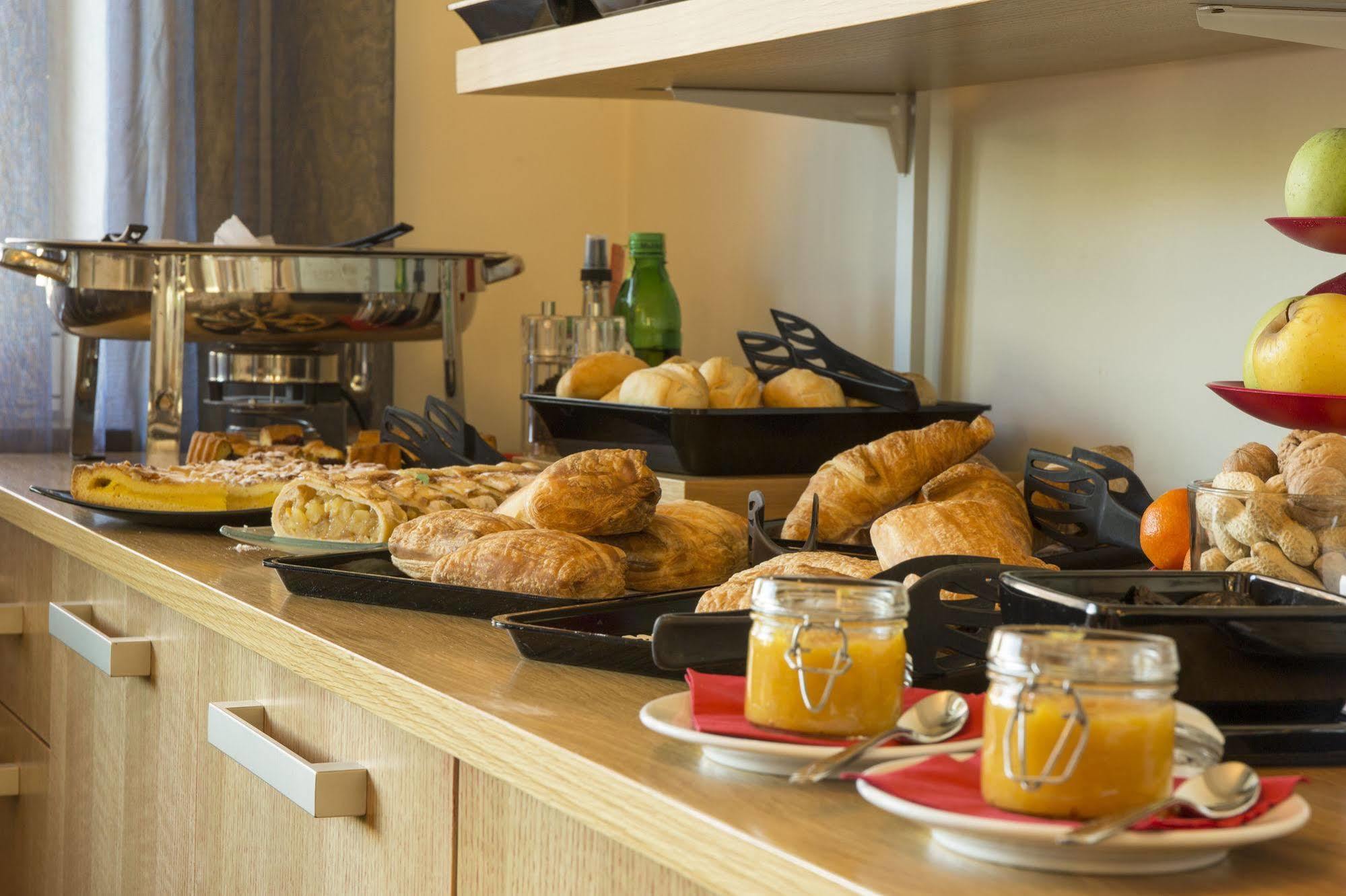 Best Western Ivrea Crystal Palace Banchette D'Ivrea ภายนอก รูปภาพ