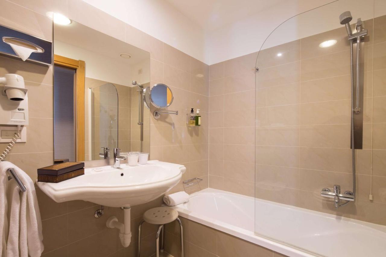 Best Western Ivrea Crystal Palace Banchette D'Ivrea ภายนอก รูปภาพ